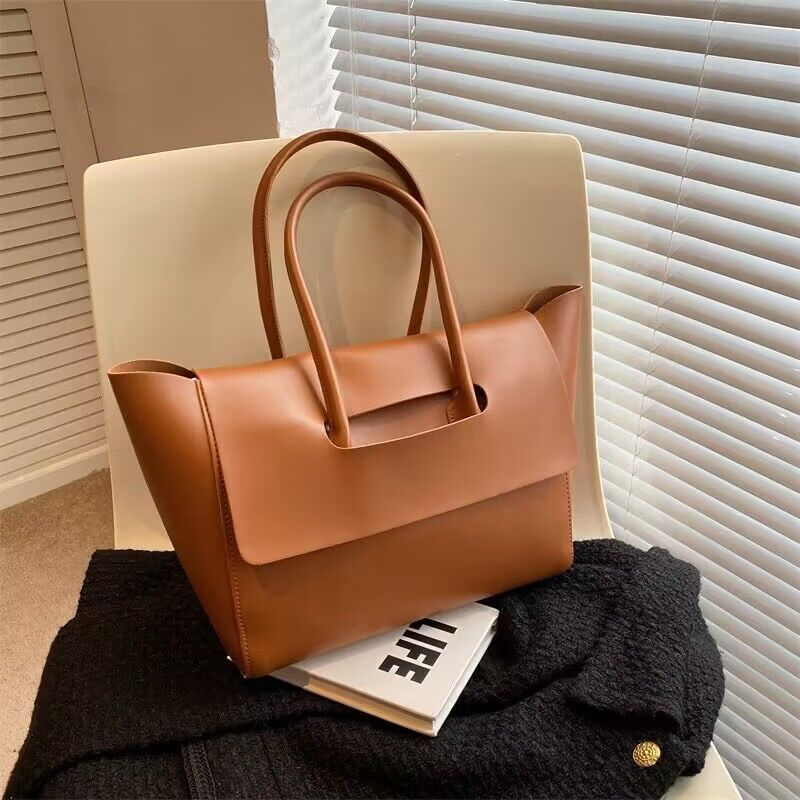 Large Capacity Women’s PU Leather Shoulder Tote Bag – Solid Colour Retro Style Handbag